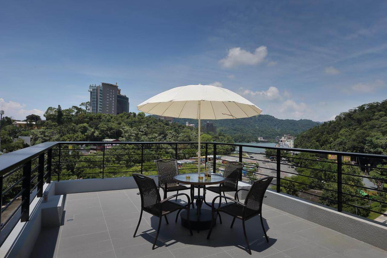 Sun Moon Lake Blue Sky Bay B&B Yuchi Exterior photo