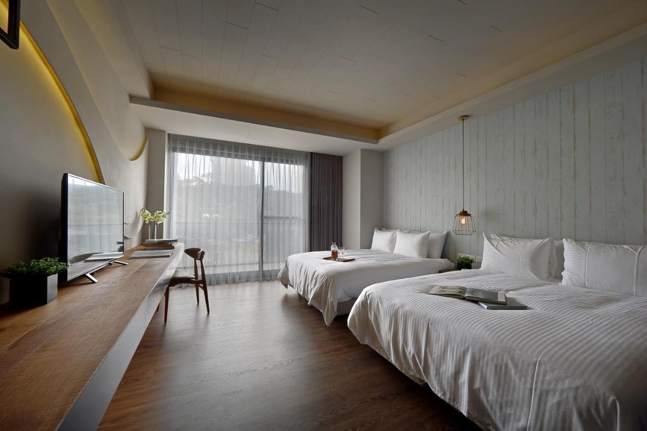 Sun Moon Lake Blue Sky Bay B&B Yuchi Exterior photo